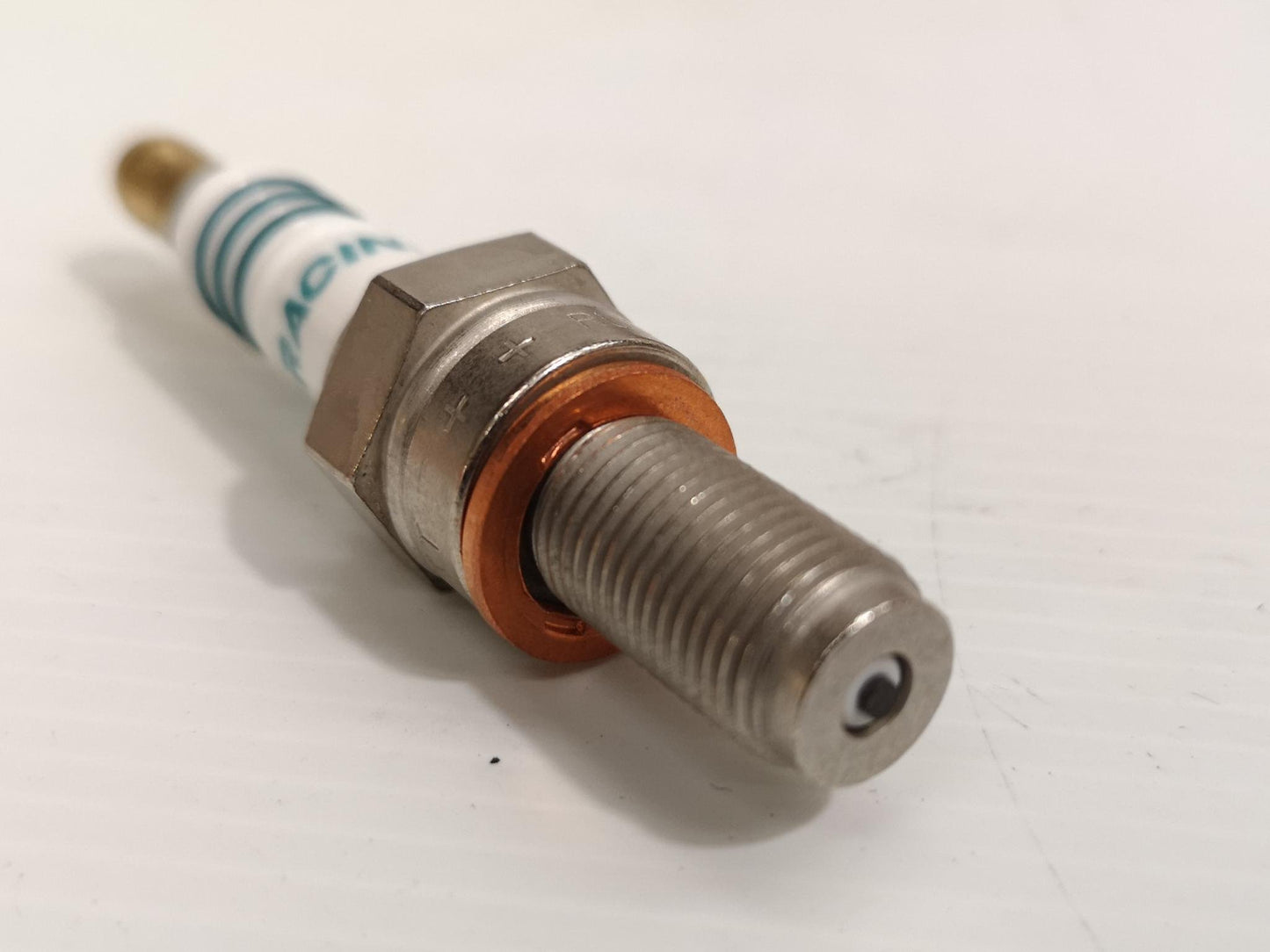 DENSO IRIDIUM RACING RU01-27 spark plug