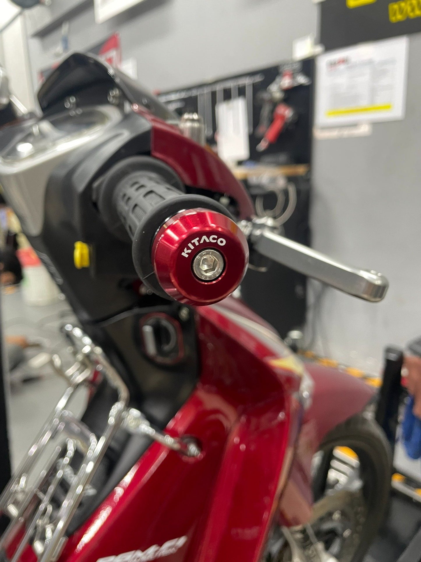 CUB, CT 125 KITACO billet handlebar end caps